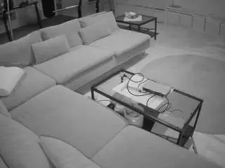 Camsoda Adult Webcam of voyeurcam-julmodels-living-3