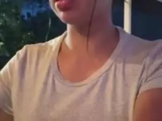 Camsoda Free Live Porn of sarahpeterson