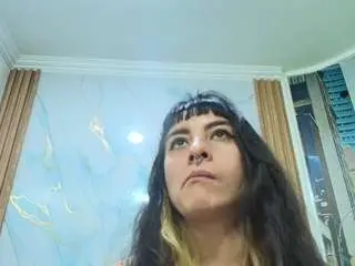 Camsoda Nude Webcam of naughtykittenm