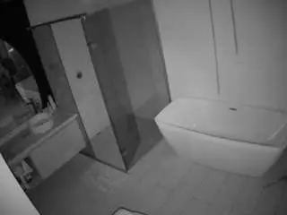 Camsoda Sex Chat of voyeurcam-casa-salsa-bathroom-2