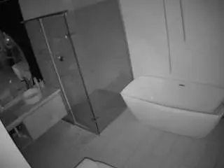 Camsoda Private Sex Chat of voyeurcam-casa-salsa-bathroom-2