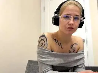 Camsoda Private Sex Chat of emabraatz