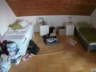 Camsoda Adult Webcams of voyeurcam-julmodels-greybed-3