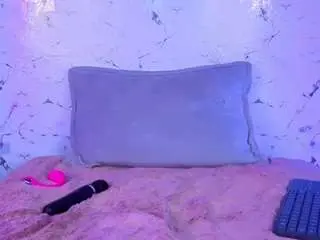 Camsoda Watch Live Sex Cams of andreamiller1