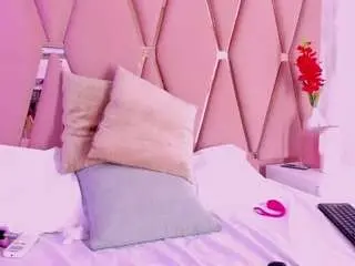 Camsoda Adult Webcam of emilyblack1