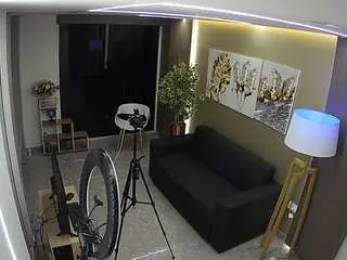 Camsoda Live Sex Cam of voyeurcam-casa-salsa-bedroom-9