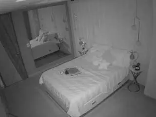 Camsoda Adult Video Chat of voyeurcam-casa-salsa-bedroom-2