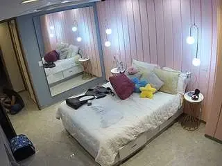 Camsoda Live Sex of voyeurcam-casa-salsa-bedroom-2