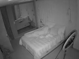 Camsoda Live Sex of voyeurcam-casa-salsa-bedroom-2