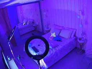 Camsoda Live Sex of voyeurcam-casa-salsa-bedroom-2