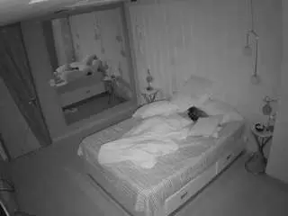 Camsoda Adult Webcams of voyeurcam-casa-salsa-bedroom-2