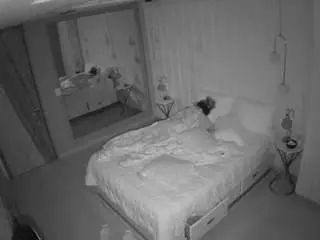 Camsoda Live Sex Cam of voyeurcam-casa-salsa-bedroom-2