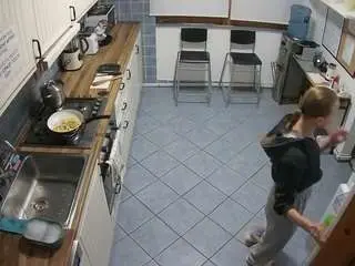 Camsoda Private Sex Chat of voyeurcam-julmodels-kitchen-2