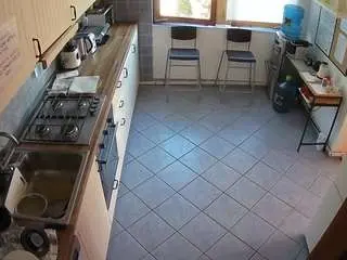 Camsoda Best Webcam of voyeurcam-julmodels-kitchen-2