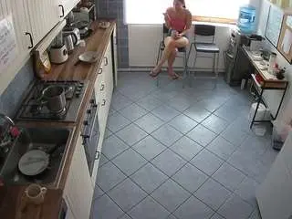 Camsoda Nude Webcam of voyeurcam-julmodels-kitchen-2