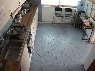 Camsoda Adult Webcam of voyeurcam-julmodels-kitchen-2