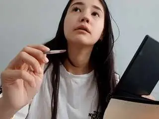Camsoda Watch Live Sex Cams of giuseppinasinsabaugh