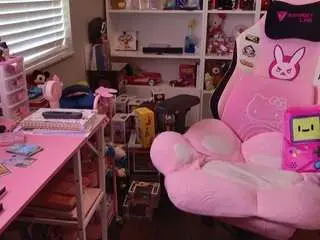 Camsoda Live Sex Cam of hotpinkcheeto