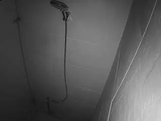 Camsoda Nude Webcam of voyeurcam-jb-shower-1