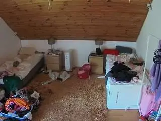 Camsoda Live Porn of voyeurcam-julmodels-whitebed-3