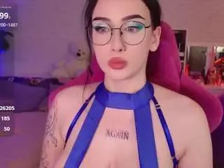 Camsoda Nude Webcam of darinekoo