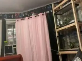 Camsoda Sex Cam of saralaw22