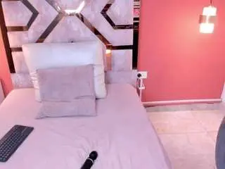 Camsoda Sex Cam of zamira-taylor