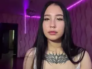 Camsoda Nude Webcam of moniqueschiffman