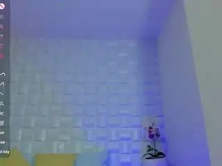 Camsoda Sex Cam of iris-torrez