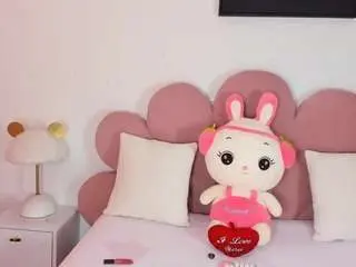 Camsoda Nude Webcam of midnightmistress1