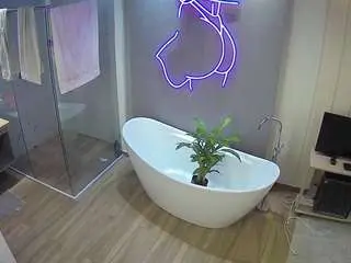 Camsoda Free Live Porn of voyeurcam-casa-salsa-bathroom-5