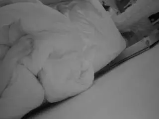 Camsoda Sex Cam of voyeurcam-julmodels-whitebed-4