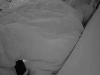 Camsoda Sex Chat of voyeurcam-julmodels-whitebed-4