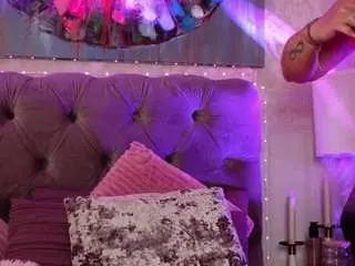 Camsoda Nude Webcam of kirawhite1