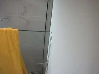 Camsoda Free Porn Cam of voyeurcam-casa-salsa-bathroom-7