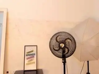 Camsoda Free Porn Cam of adry-morris