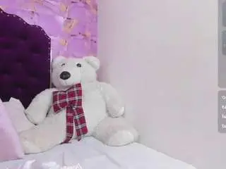 Camsoda Nude Webcam of lunabloomm