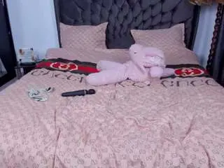 Camsoda Adult Webcam of golddivine