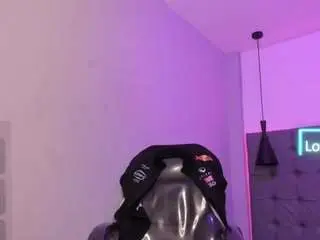Camsoda Adult Webcam of scarletcherry18