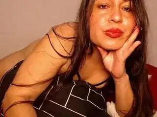 Camsoda Sex Cam of milfnaughtyy