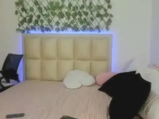 Camsoda Sex Cam of kyleesophia1