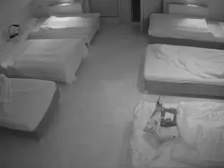 Camsoda Sex Cam of voyeurcam-julmodels-bed-6