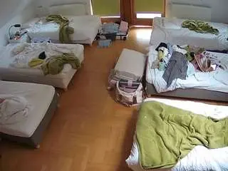 Camsoda Private Sex Chat of voyeurcam-julmodels-bed-6
