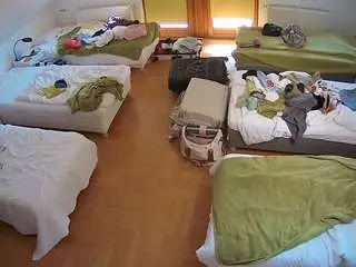 Camsoda Watch Live Sex Cams of voyeurcam-julmodels-bed-6