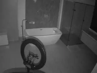 Camsoda Live Sex of voyeurcam-casa-salsa-bathroom-4