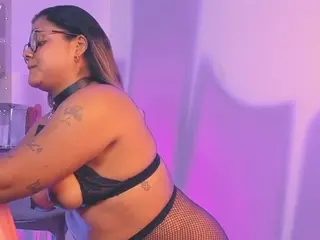 Camsoda Live Sex Cam of chelseea-bluey