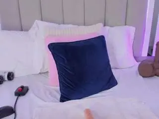 Camsoda Sex Cam of laurasmith-1