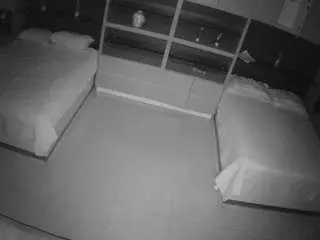 Camsoda Free Live Porn of voyeurcam-casa-salsa-versus-room