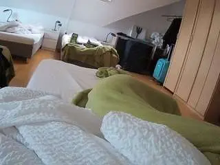 Camsoda Live Porn of voyeurcam-julmodels-bed-1