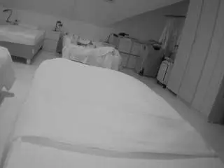 Camsoda Adult Video Chat of voyeurcam-julmodels-bed-1
